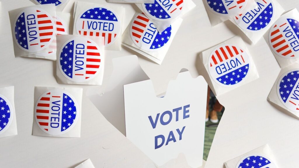 Can Green Card Holders Vote in Local US Elections?